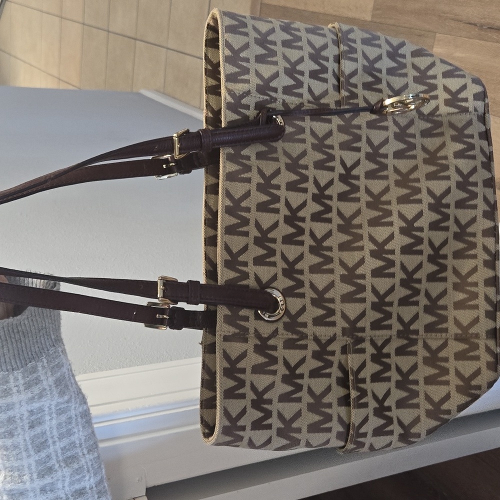 Micheal kors bag